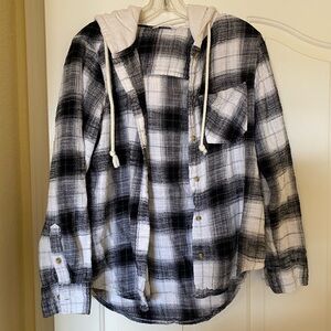 Women’s Time and Tru Lightweight Flannel Shacket w Hoodie Black & White Medium M